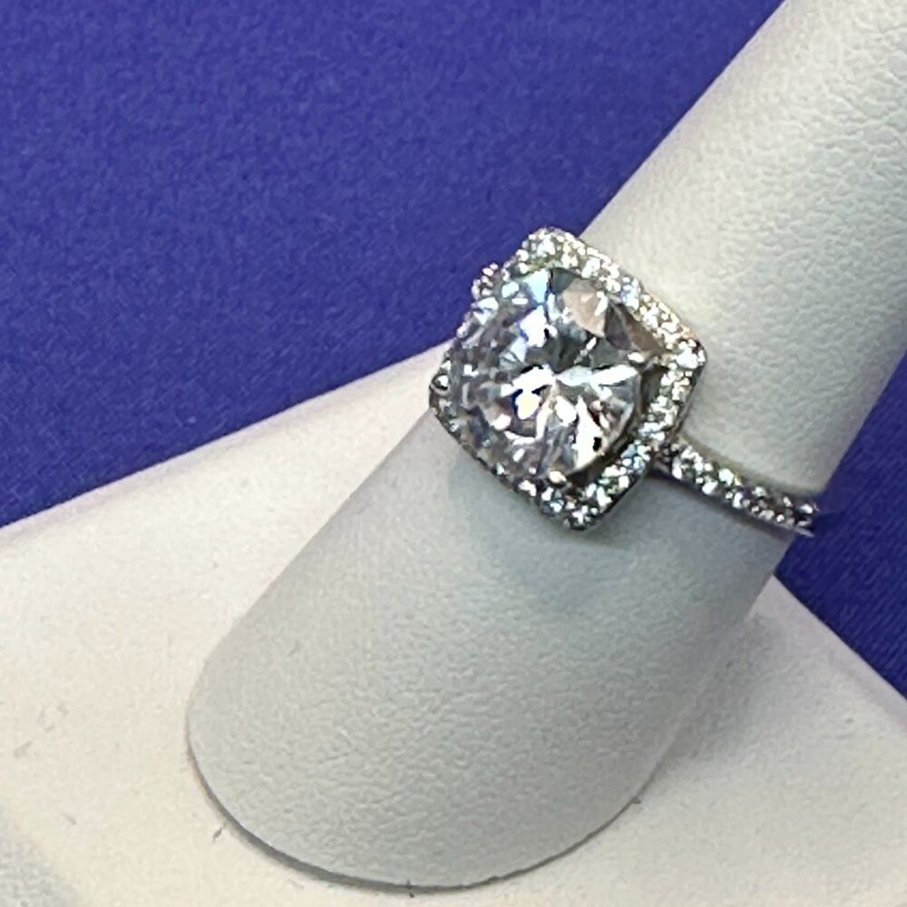Sparkling Faceted Clear Crystal Square Halo Silver-Tone Ring Size 8.